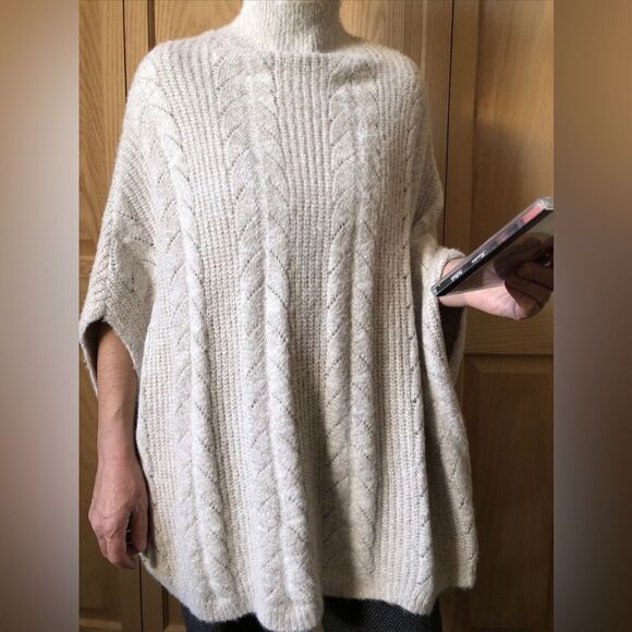 Anthropologie Akemi+Kin Sweater Poncho O/S - Picture 1 of 7